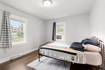 7345 Northcote Avenue, Hammond, IN 46324 - Photo 8