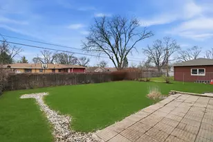 5335 Buchanan St, Merrillville, IN 46410 - Photo 24