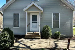 708 S Main St, Kouts, IN 46347 - Photo 4