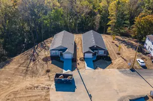 751 Kinsey St, Valparaiso, IN 46385 - Photo 24