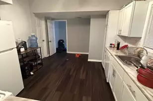 1347 Sherman St, Hammond, IN 46320 - Photo 4