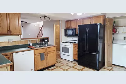 6837 Swan Lane, Schererville, IN 46375 - Photo 10