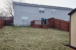 6837 Swan Ln, Schererville, IN 46375 - Photo 2