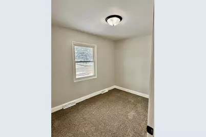 6409 Kentucky Avenue, Hammond, IN 46323 - Photo 12