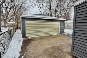 6409 Kentucky Ave, Hammond, IN 46323 - Photo 14