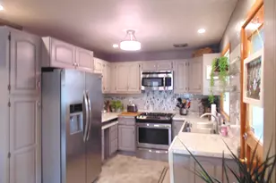 6801 Forest Ave, Gary, IN 46403 - Photo 10