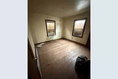 908 E 44th Avenue, Gary, IN 46409 - Photo 4