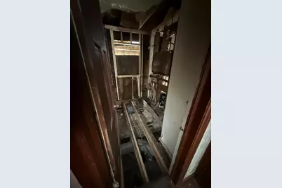 908 E 44th Avenue, Gary, IN 46409 - Photo 8