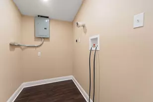 4310 W 22nd Pl, Gary, IN 46404 - Photo 8