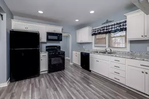 103 W Lincoln St, Kentland, IN 47951 - Photo 16