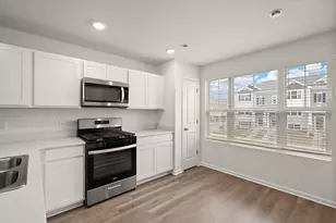 8737 Clover Ln, Saint John, IN 46373 - Photo 6