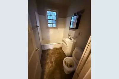 809 Kingsporte Avenue, La Porte, IN 46350 - Photo 10