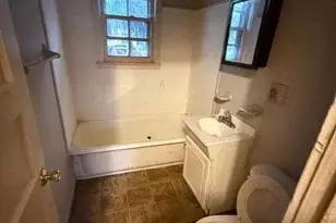 809 Kingsporte Ave, La Porte, IN 46350 - Photo 10