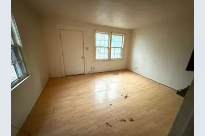 809 Kingsporte Avenue, La Porte, IN 46350 - Photo 6