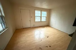 809 Kingsporte Ave, La Porte, IN 46350 - Photo 6