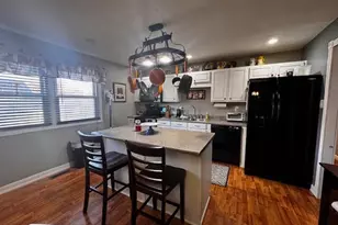 411 Prescott Rd, Valparaiso, IN 46385 - Photo 4