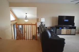 7208 Bracken Pkwy, Hobart, IN 46342 - Photo 2