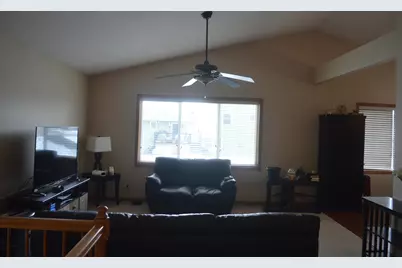 7208 Bracken Pkwy, Hobart, IN 46342 - Photo 32