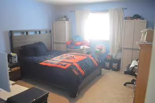 7208 Bracken Pkwy, Hobart, IN 46342 - Photo 10