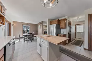 13161 Stateline Rd, Cedar Lake, IN 46303 - Photo 8