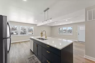 6402 New Hampshire Ave, Hammond, IN 46323 - Photo 8