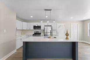 6402 New Hampshire Ave, Hammond, IN 46323 - Photo 4