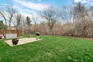 10621 Erie Dr E, Crown Point, IN 46307 - Photo 32