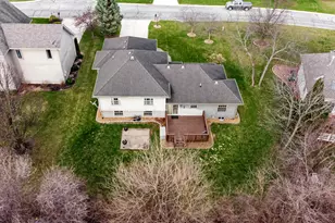 10621 Erie Dr E, Crown Point, IN 46307 - Photo 38