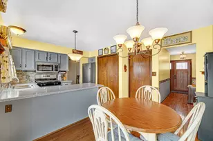 9143 Southmoor Ave, Highland, IN 46322 - Photo 12