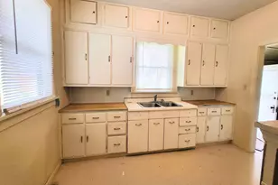 509 N Cullen St, Rensselaer, IN 47978 - Photo 4