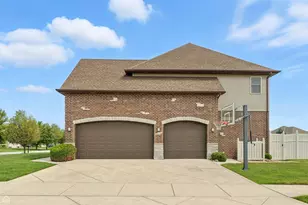 9875 Aster Cove, Saint John, IN 46373 - Photo 36