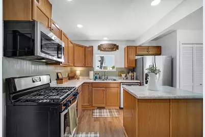 1602 E 300 S, La Porte, IN 46350 - Photo 8