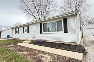749 Acadia Rd, Valparaiso, IN 46385 - Photo 1