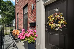 208 Campbell St, Valparaiso, IN 46385 - Photo 1