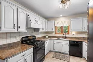 124 County Rd 350 W, Valparaiso, IN 46385 - Photo 6