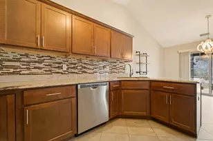 862 Veterans Ln, Crown Point, IN 46307 - Photo 10