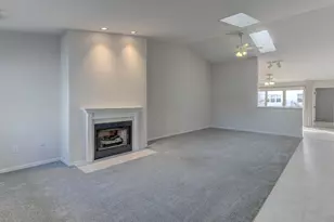 1647 Dogwood Dr, Crown Point, IN 46307 - Photo 4