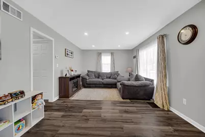 7411 Marshall Avenue, Hammond, IN 46323 - Photo 4