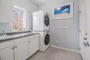 10588 Erie Dr, Crown Point, IN 46307 - Photo 16