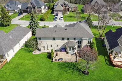 10588 Erie Drive, Crown Point, IN 46307 - Photo 32