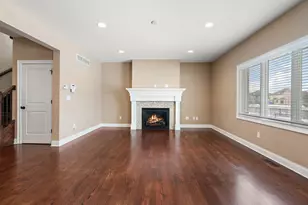 10057 New Devon St, Munster, IN 46321 - Photo 6