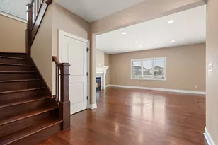 10057 New Devon St, Munster, IN 46321 - Photo 4