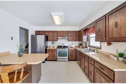 7139 W 83rd Place, Crown Point, IN 46307 - Photo 6