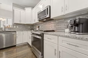 2102 Pradera Trl, Chesterton, IN 46304 - Photo 24