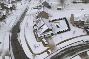 2102 Pradera Trl, Chesterton, IN 46304 - Photo 6