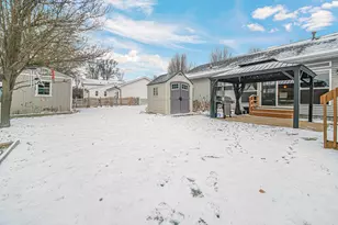 7401 Belplane Ct, Portage, IN 46368 - Photo 26