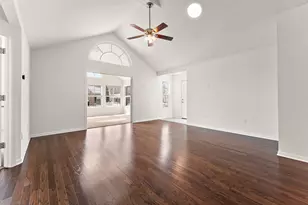 2426 Allison Cir, Valparaiso, IN 46383 - Photo 8