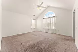 2426 Allison Cir, Valparaiso, IN 46383 - Photo 24