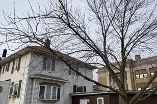 1811 New York Ave, Whiting, IN 46394 - Photo 2