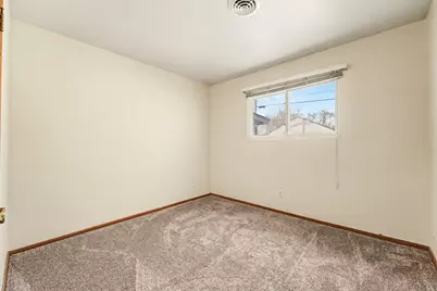 736 N Glenwood Avenue, Griffith, IN 46319 - Photo 18